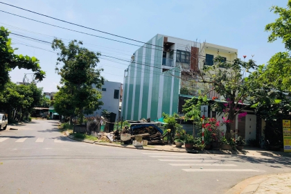 Bán lô đất 2MT Lê Quảng Ba và Lỗ Giáng 4 Hòa Xuân 